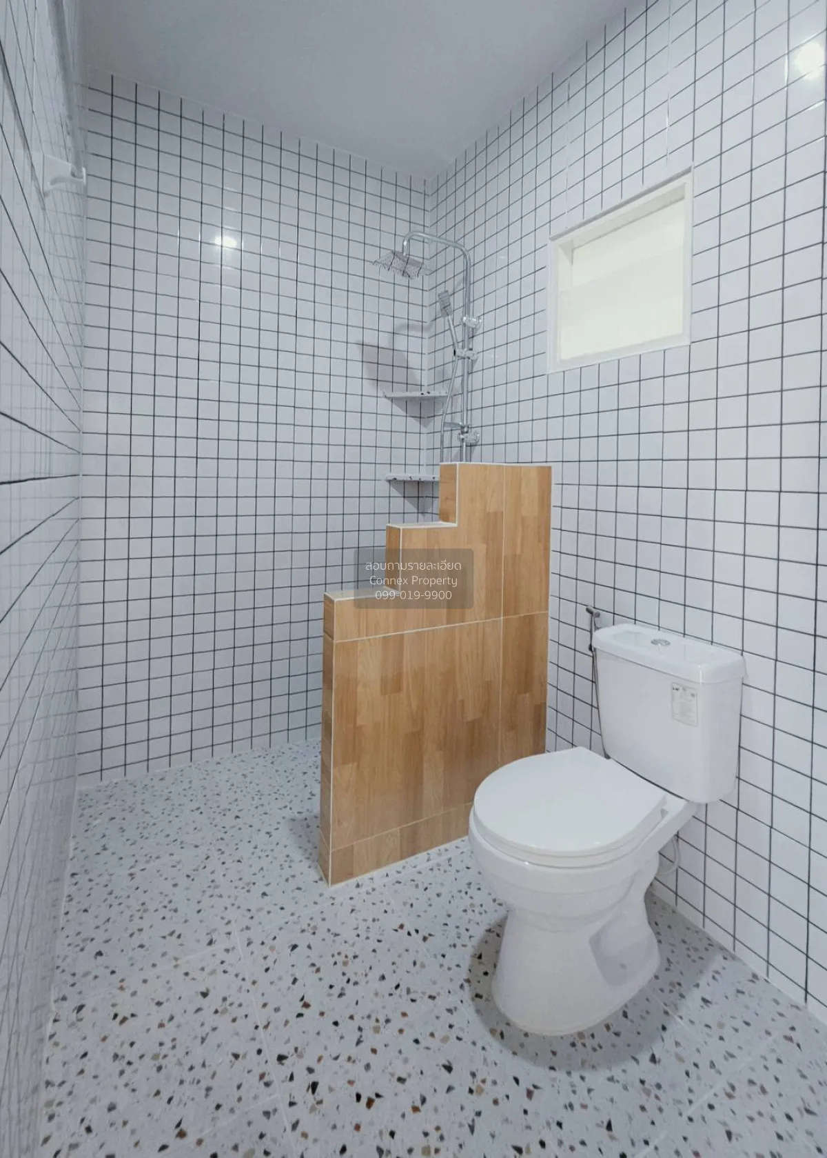 For Sale Townhouse/Townhome  , Buathong Thani Park , corner unit 