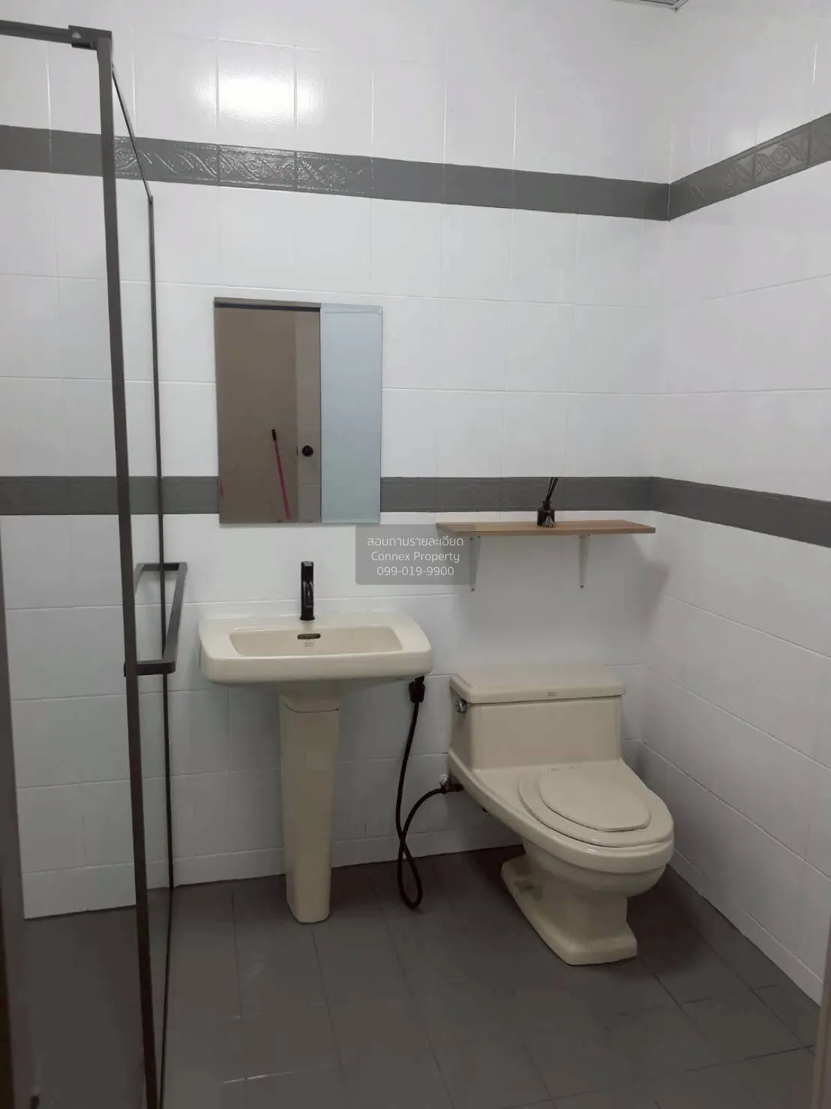 For Sale Townhome, Amornphan 9 Market , Lat Phrao , Lat Phrao , B