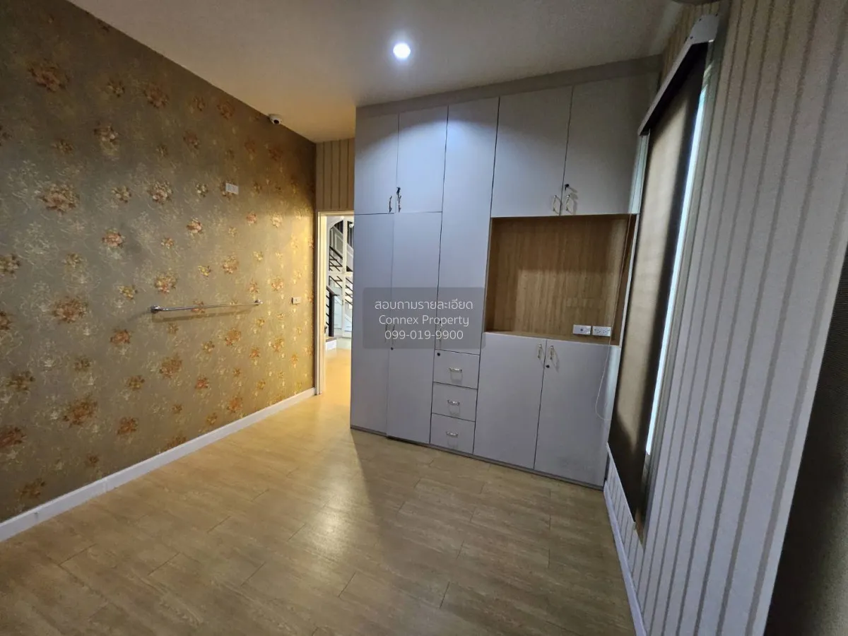 ขายบ้านเดี่ยว 2 ชั้น หลังหัวมุม เป็นส่วนตัวสูง บางบัวทอง บางบัวทอ