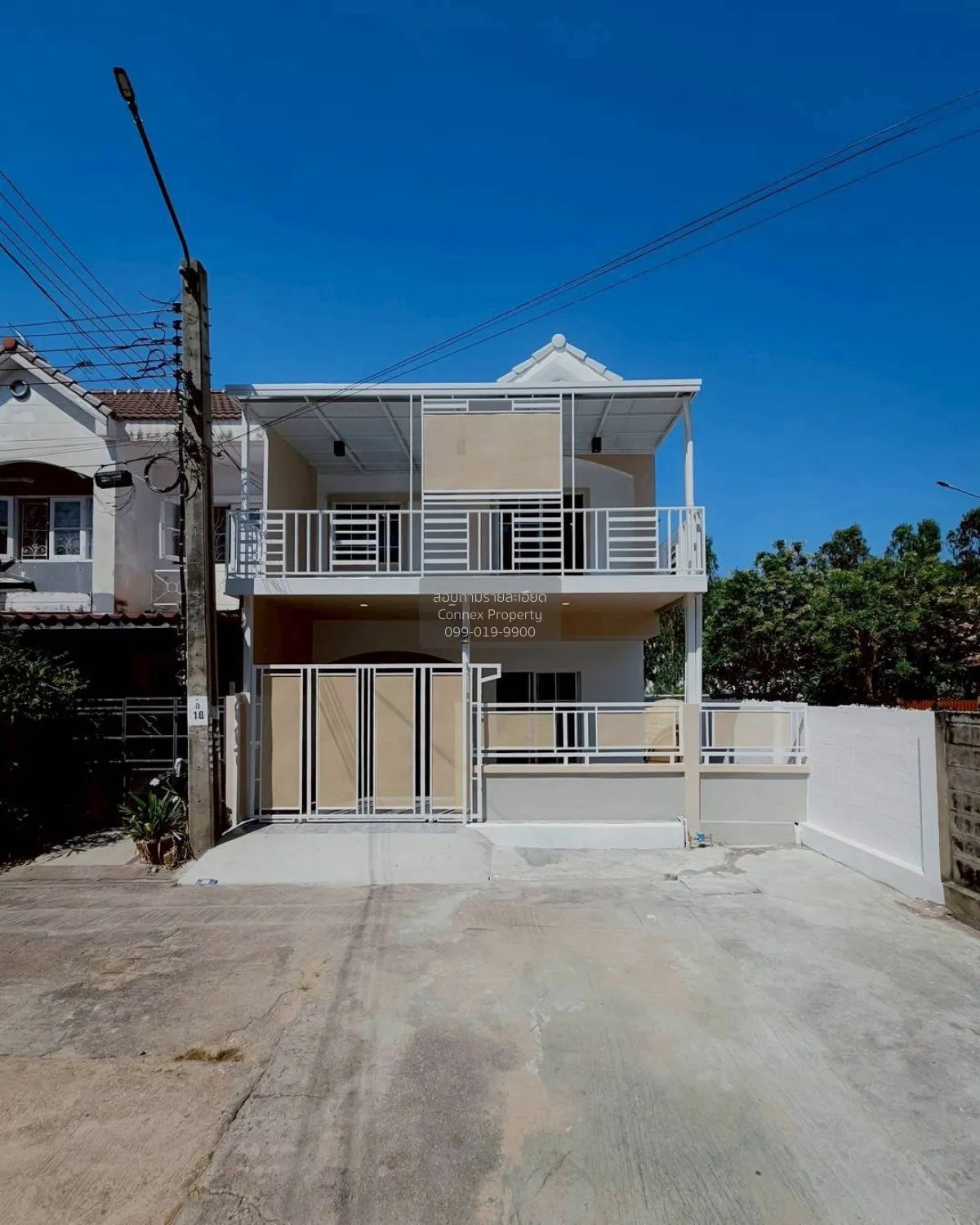 For Sale Townhouse/Townhome  , Buathong Thani Park , corner unit  2