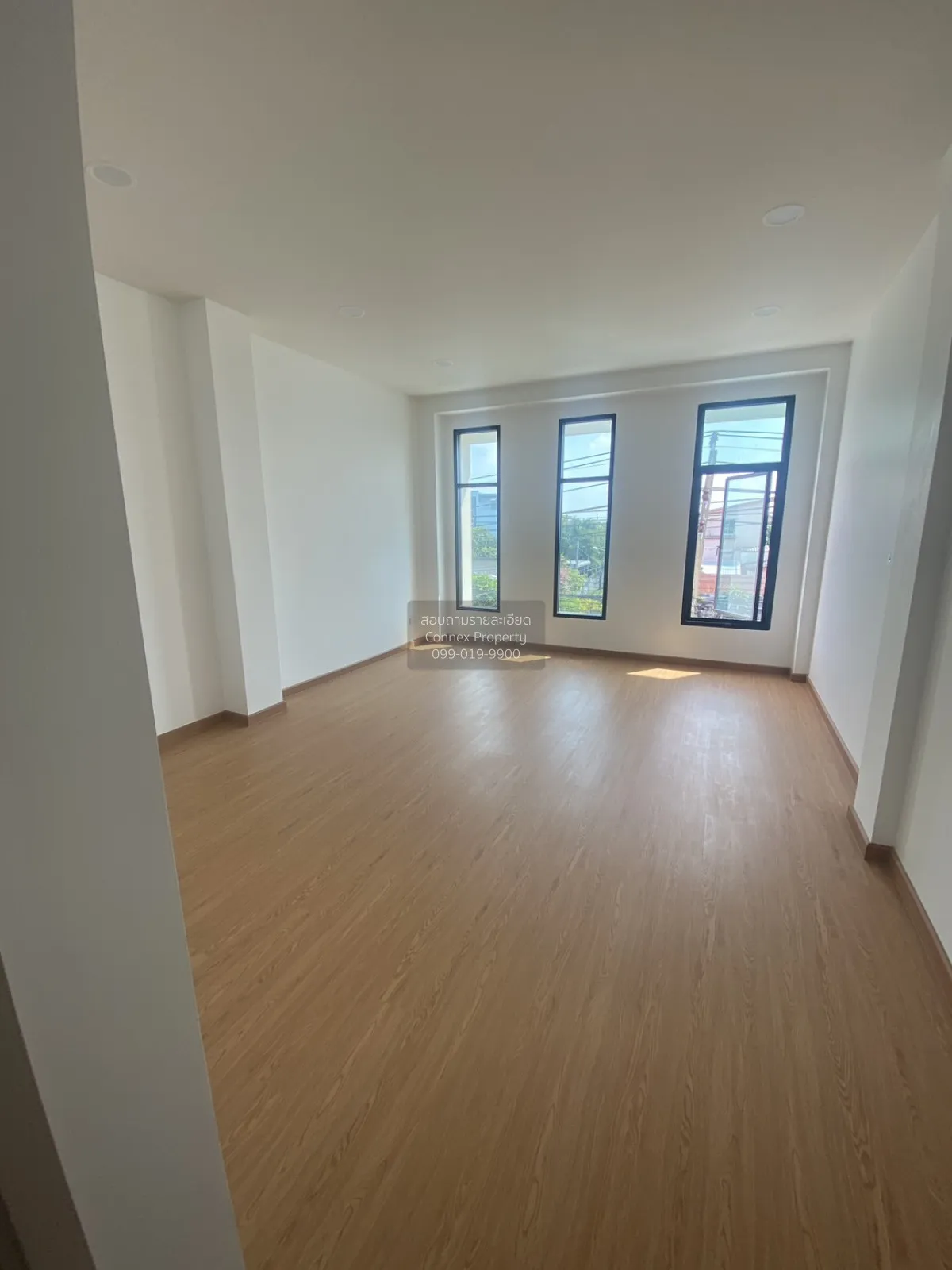 ขายPremium Home Office- โฮมออกฟิตหรู อาคาร 3.5 ชั้น (มีลิฟต์) ท่า 4