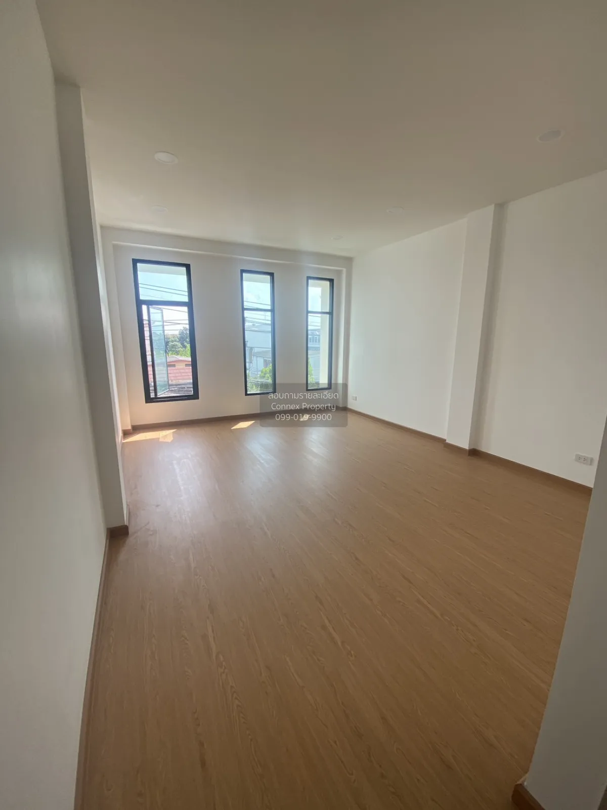 ขายPremium Home Office- โฮมออกฟิตหรู อาคาร 3.5 ชั้น  ท่าแร้ง เขต  4