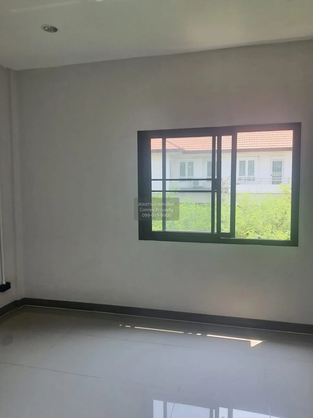 For Rent Townhome Chokchai 4 Soi 84 Yaek 2 , Lat Phrao , Lat Phra