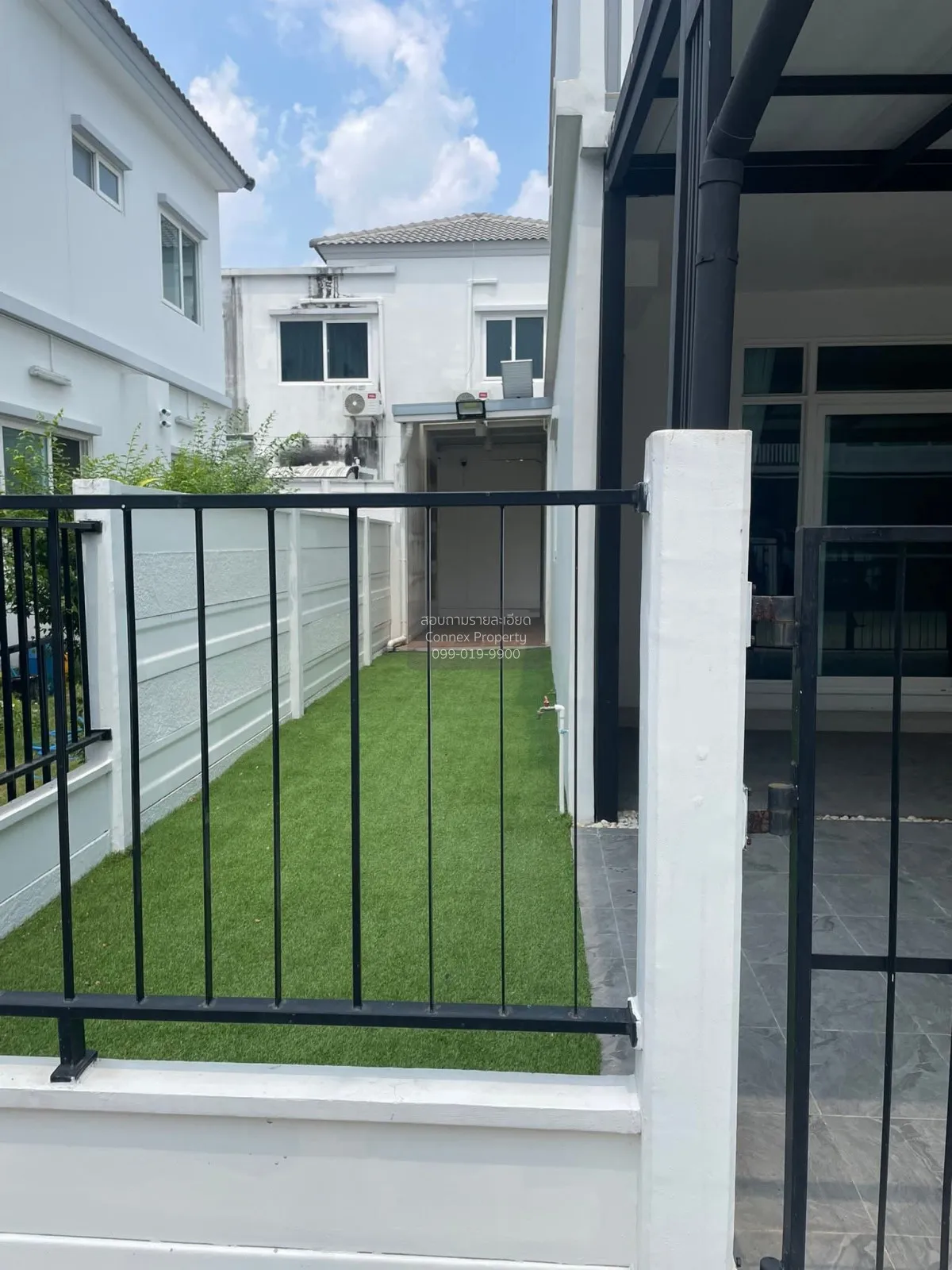 For Sale Townhouse/Townhome  , Q District Suksawat 76 , corner un 3