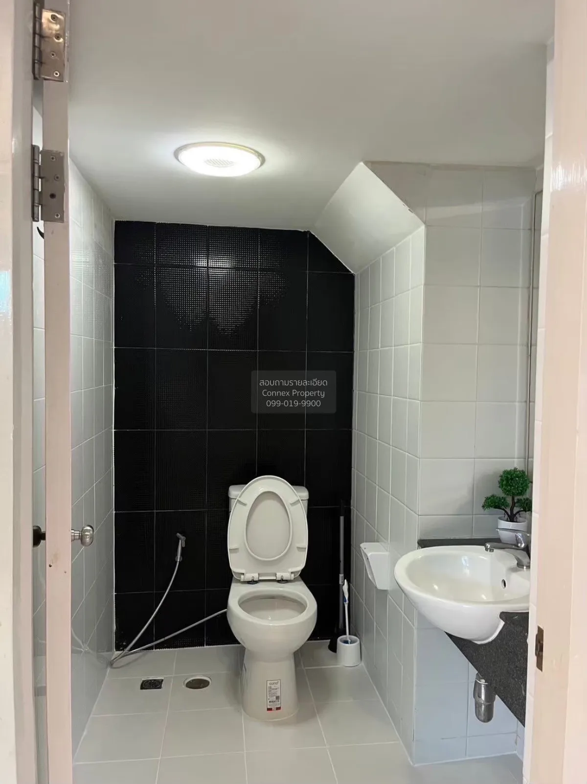 เช่าทาวน์เฮ้าส์/ทาวน์โฮม  อารียา แมนดารีนา สุขุมวิท 77 ชั้นสูง ห้