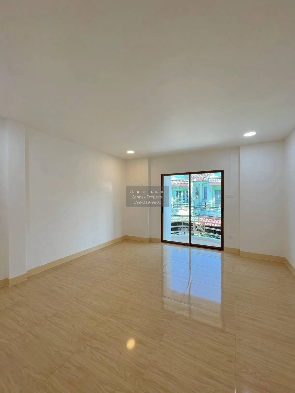 For Sale Townhouse/Townhome  , Baan Rompo Bangbuathong , newly re