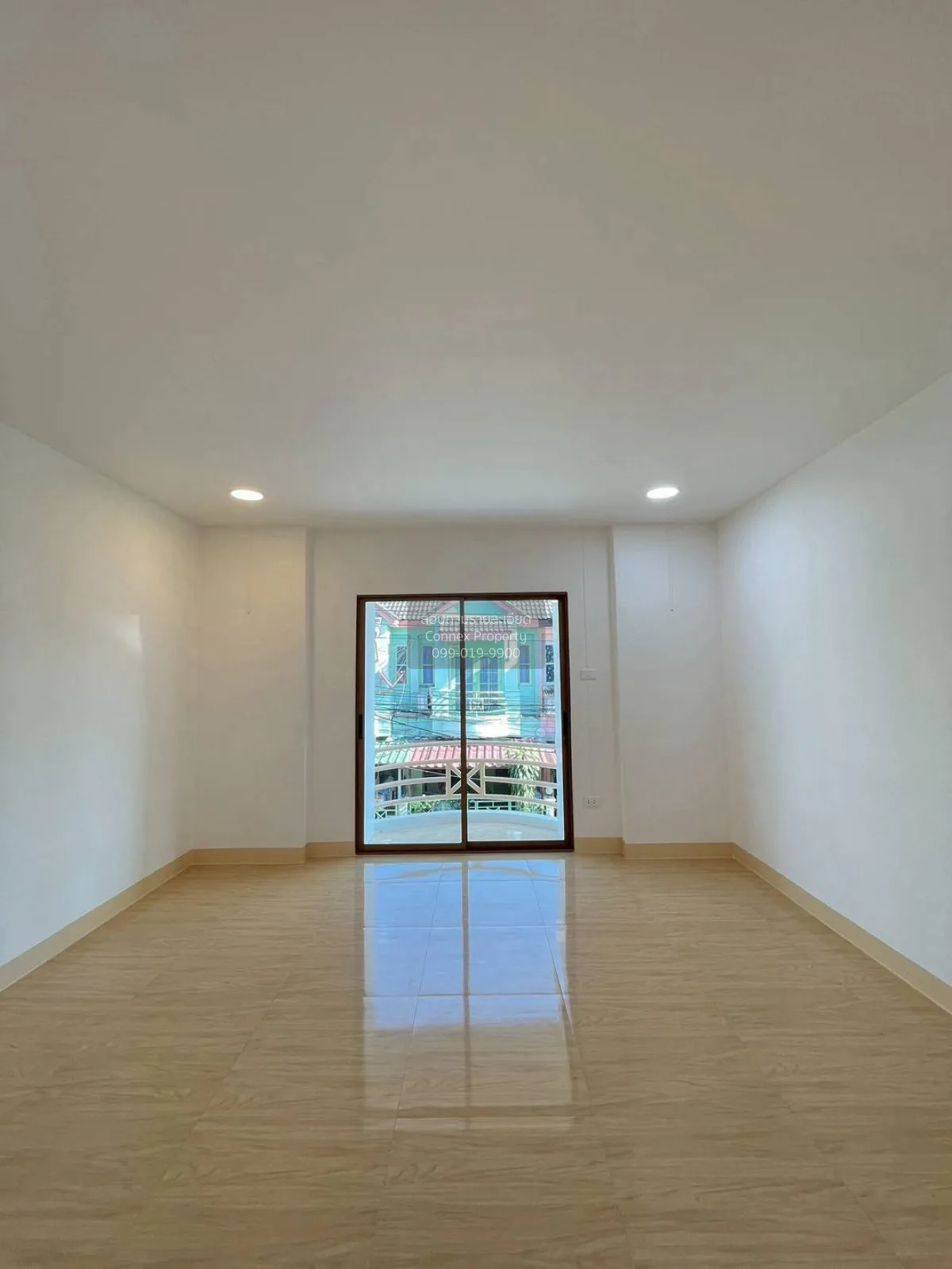 For Sale Townhouse/Townhome  , Baan Rompo Bangbuathong , newly re