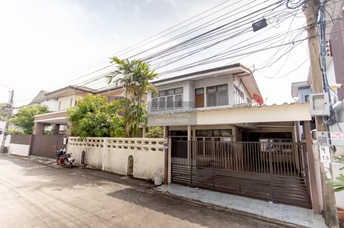 ขายบ้าน เดี่ยว 2 ชั้นตามสภาพ โชคชัย 4  แยก 46 ลาดพร้าว เขต ลาดพร้ 2