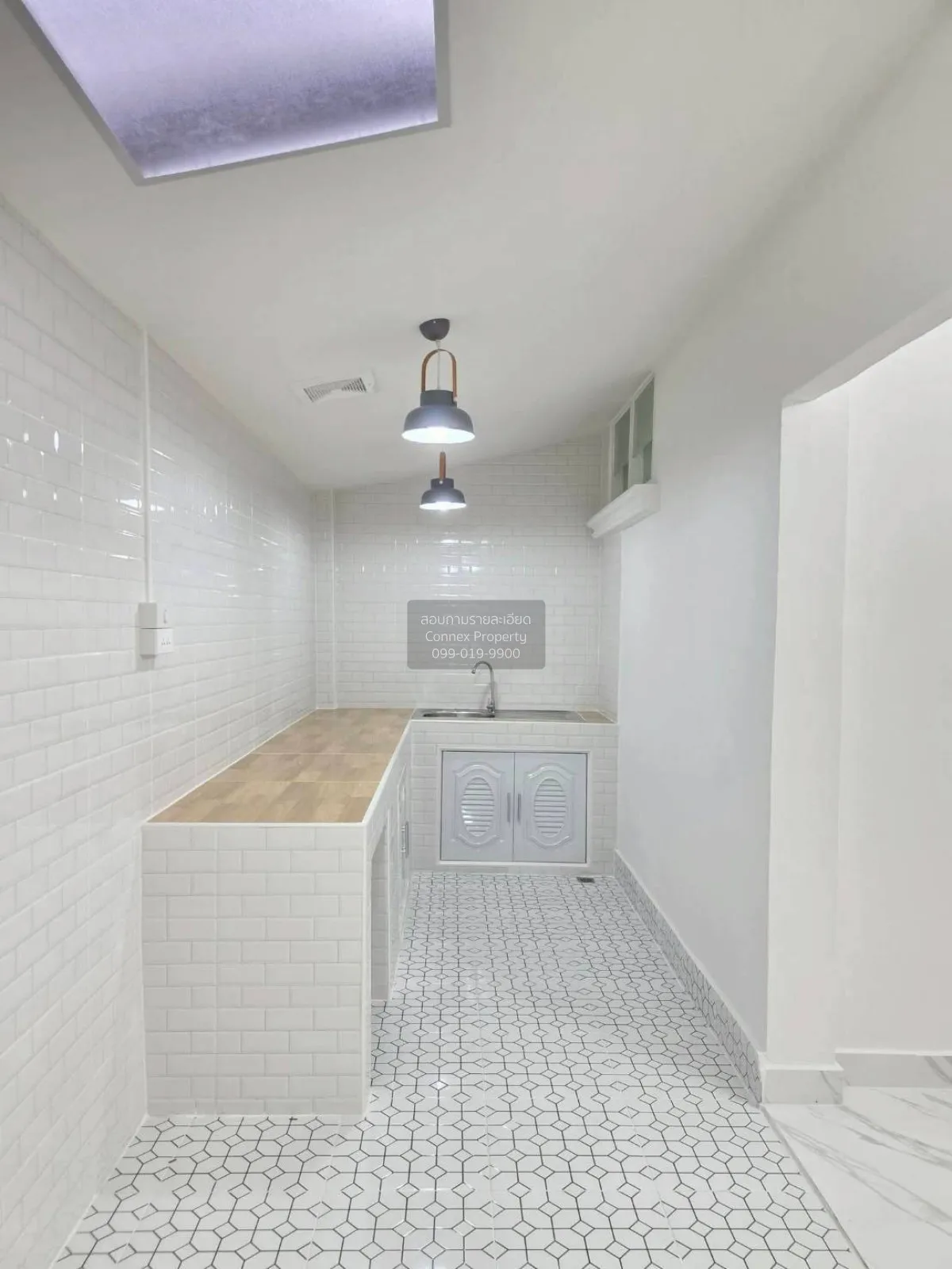 ขายทาวน์เฮ้าส์/ทาวน์โฮม  บ้านฟ้ารังสิต คลอง 4 รีโนเวทใหม่ บึงยี่โ