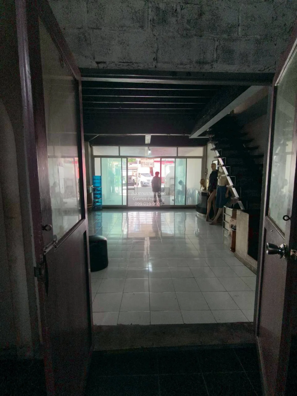 ขาย ทาวน์ เฮ้าส์ ลาดพร้าว 41 แยก 6  แขวงจันทรเกษม เขต จตุจักร กรุ