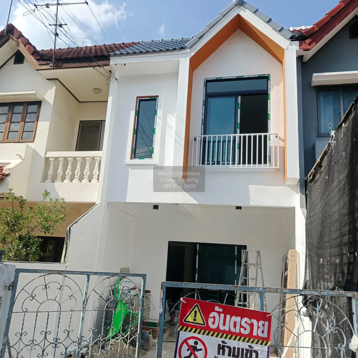 ขายทาวน์เฮ้าส์/ทาวน์โฮม  หมู่บ้าน เพชรเกษม 2 เหนือ รีโนเวทใหม่ MR 1