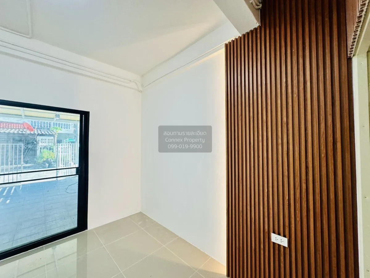 For Sale Townhouse/Townhome  , Moobaan Phetkasem 2 North , newly 