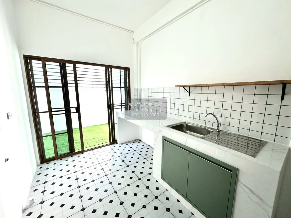 For Sale Townhouse/Townhome  , Moobaan Phetkasem 2 North , newly 