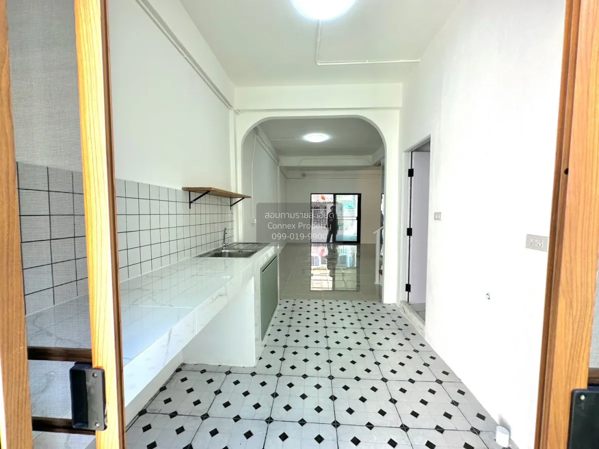 For Sale Townhouse/Townhome  , Moobaan Phetkasem 2 North , newly 