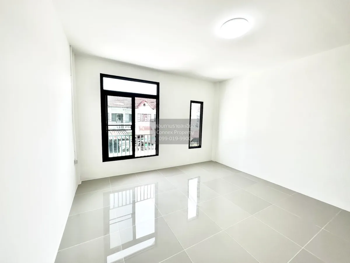 For Sale Townhouse/Townhome  , Moobaan Phetkasem 2 North , newly 