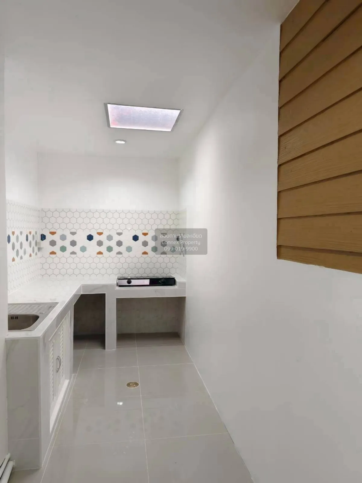 ขายทาวน์เฮ้าส์/ทาวน์โฮม  บ้านบัวทอง 4 บ้านกล้วย-ไทรน้อย รีโนเวทให