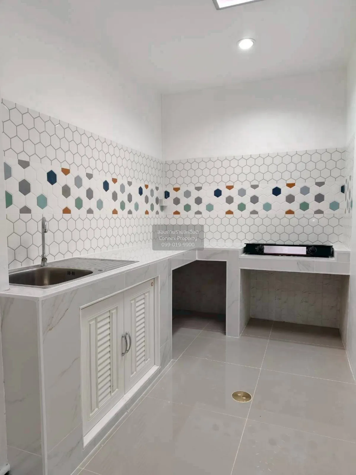 ขายทาวน์เฮ้าส์/ทาวน์โฮม  บ้านบัวทอง 4 บ้านกล้วย-ไทรน้อย รีโนเวทให