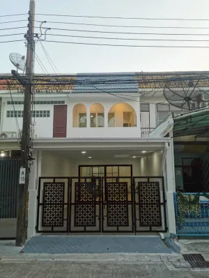 ขายทาวน์เฮ้าส์/ทาวน์โฮม  อยู่เจริญ อินทามระ 40 รัชดาภิเษก เขต ห้วยขวาง กรุงเทพ CX-149199