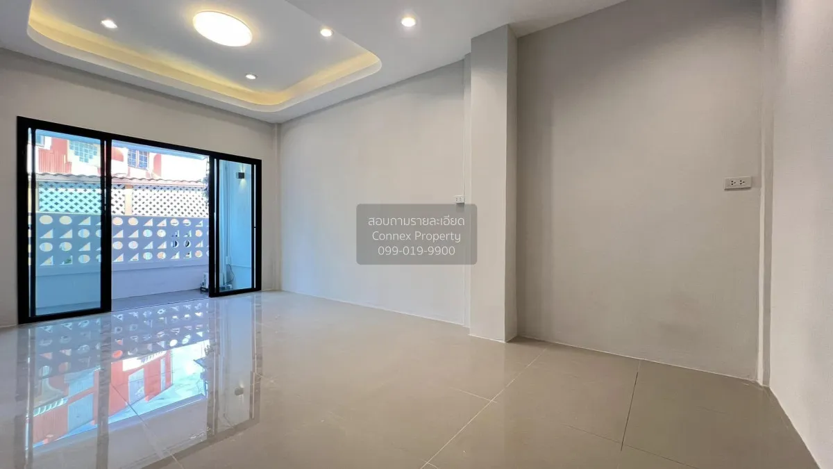 For Sale Townhouse/Townhome  , Nuttakarn Phetkasem 112 , MRT-Lak  2