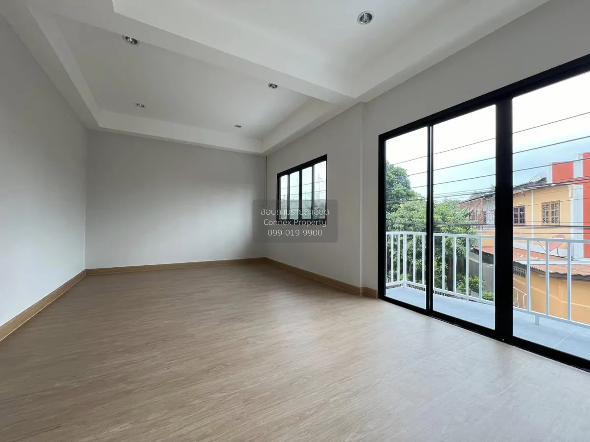 For Sale Townhouse/Townhome  , Nuttakarn Phetkasem 112 , MRT-Lak  3