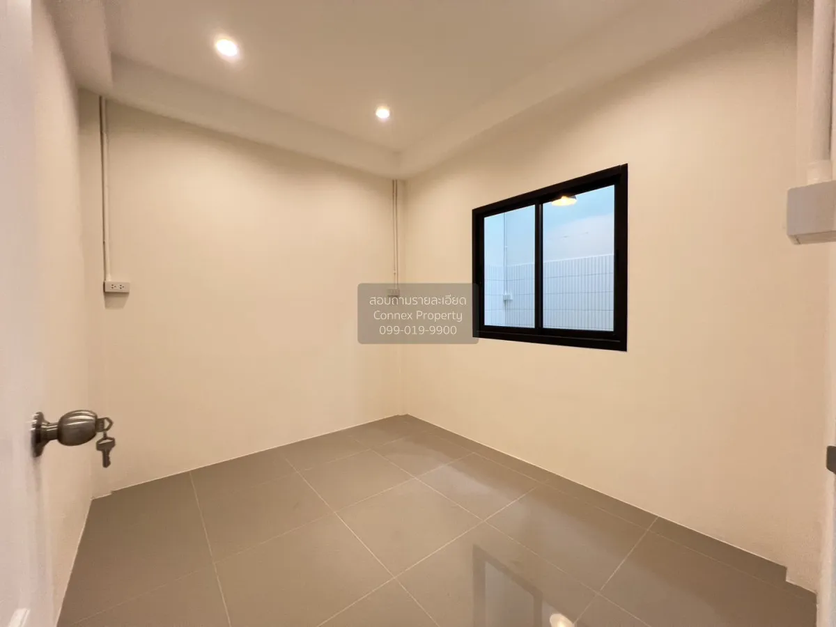 ขายทาวน์เฮ้าส์/ทาวน์โฮม  ณัฐกานต์ เพชรเกษม 112 MRT-หลักสอง ค้างพล