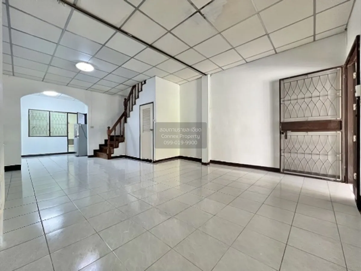 ขายทาวน์เฮ้าส์ ลาดปลาเค้า 72 แยก 8 ใกล้รถไฟฟ้าสายสีชมพู สถานีรามอ 2