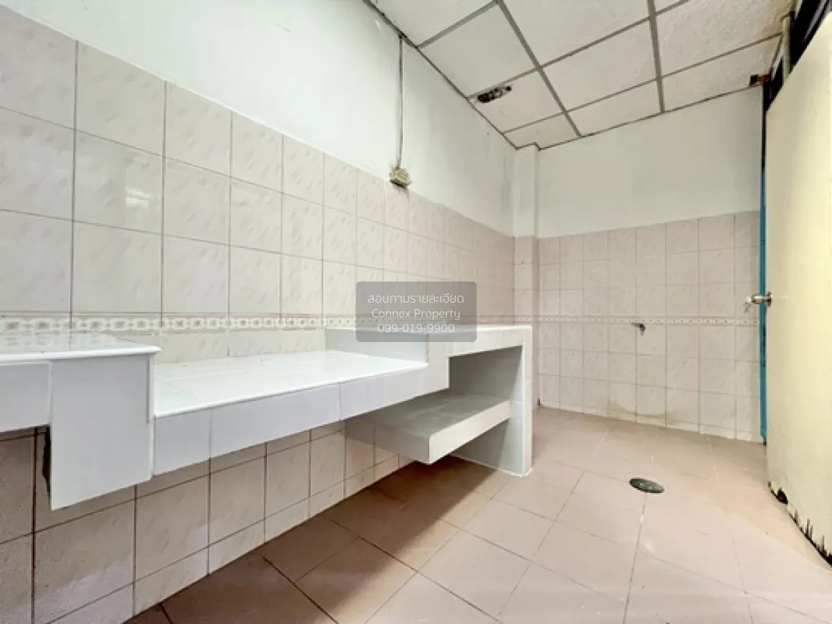 ขายทาวน์เฮ้าส์ ลาดปลาเค้า 72 แยก 8 ใกล้รถไฟฟ้าสายสีชมพู สถานีรามอ