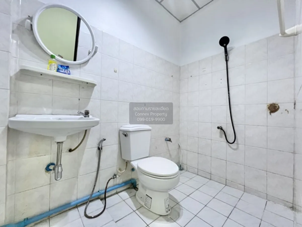 ขายทาวน์เฮ้าส์ ลาดปลาเค้า 72 แยก 8 ใกล้รถไฟฟ้าสายสีชมพู สถานีรามอ