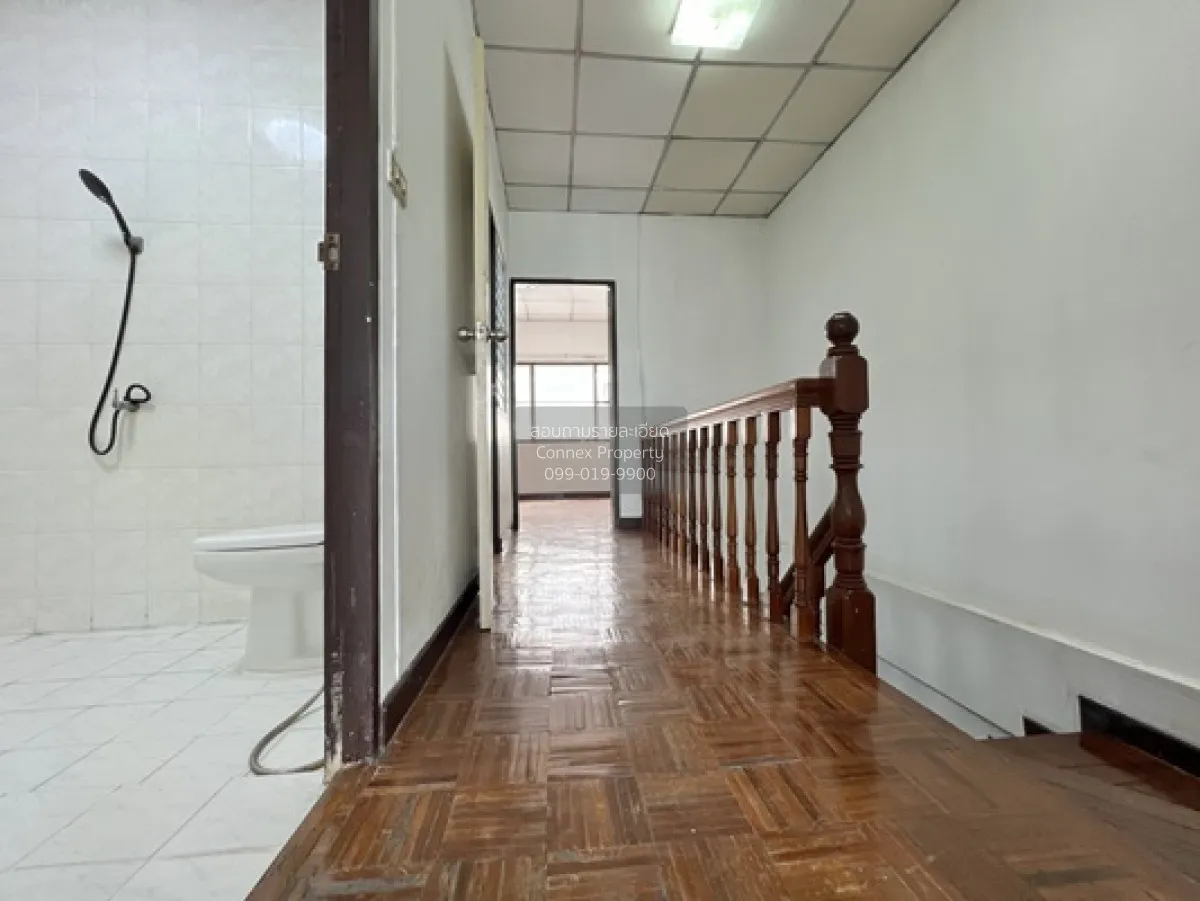 ขายทาวน์เฮ้าส์ ลาดปลาเค้า 72 แยก 8 ใกล้รถไฟฟ้าสายสีชมพู สถานีรามอ