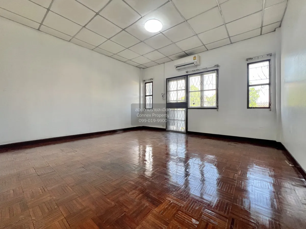 ขายทาวน์เฮ้าส์ ลาดปลาเค้า 72 แยก 8 ใกล้รถไฟฟ้าสายสีชมพู สถานีรามอ