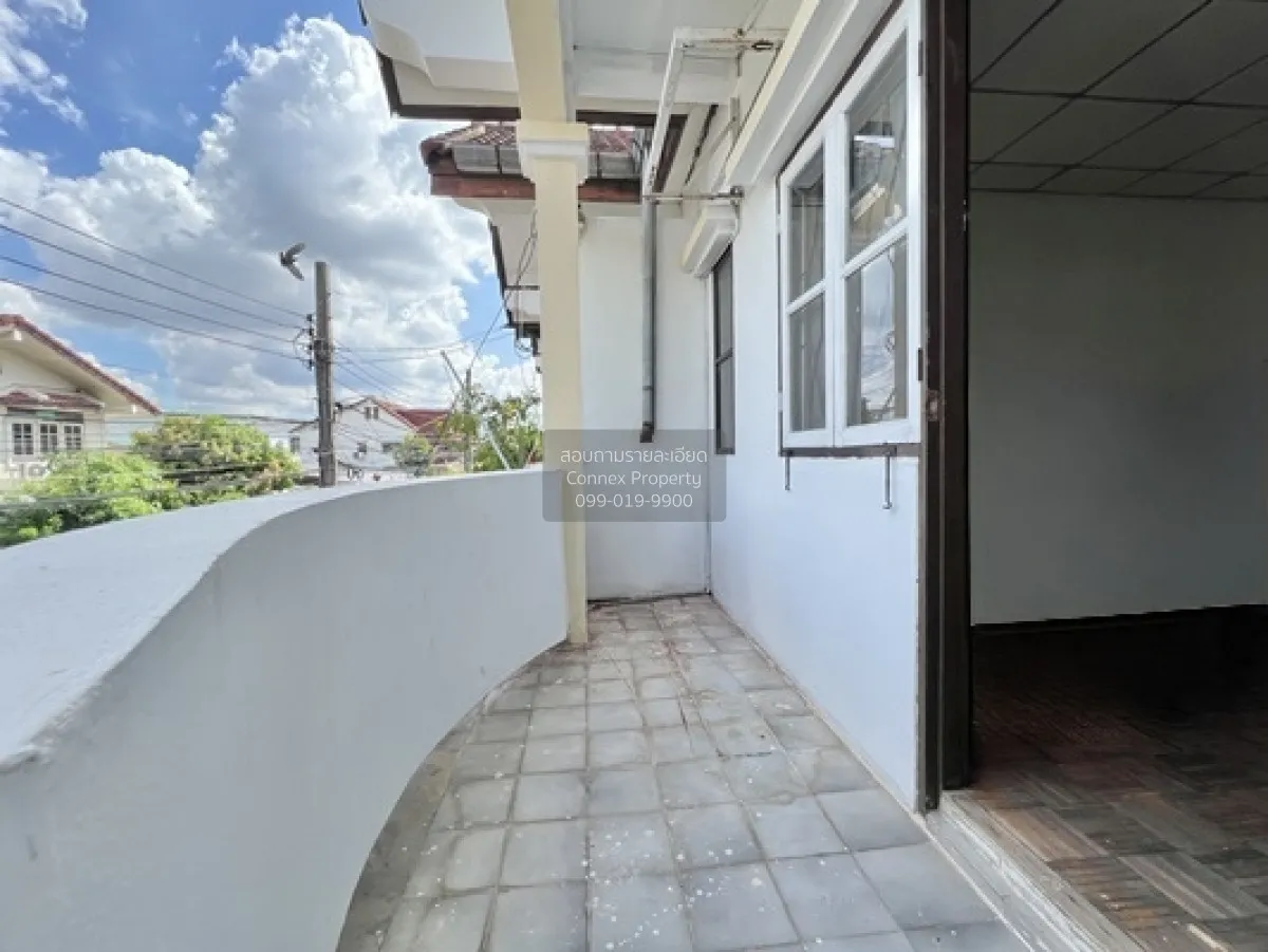 ขายทาวน์เฮ้าส์ ลาดปลาเค้า 72 แยก 8 ใกล้รถไฟฟ้าสายสีชมพู สถานีรามอ