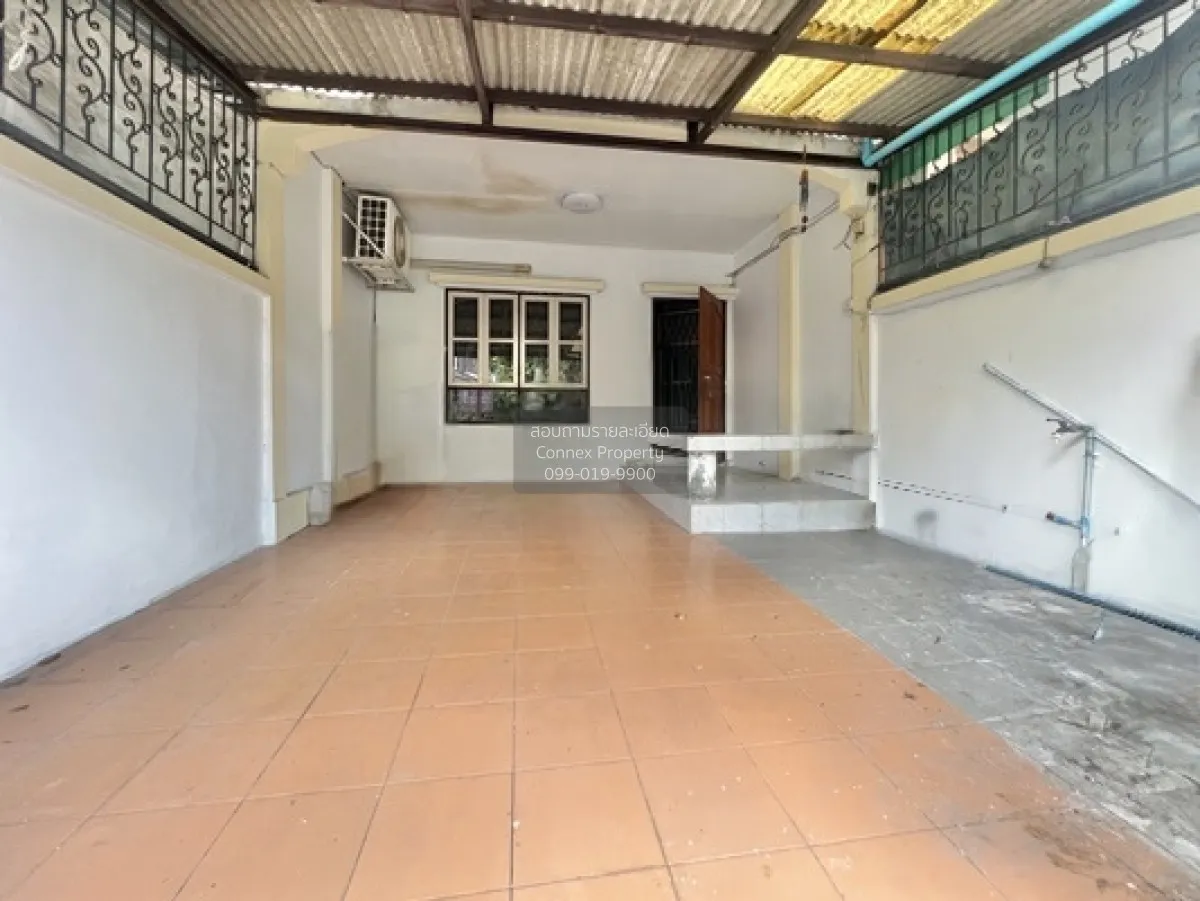 ขายทาวน์เฮ้าส์ ลาดปลาเค้า 72 แยก 8 ใกล้รถไฟฟ้าสายสีชมพู สถานีรามอ