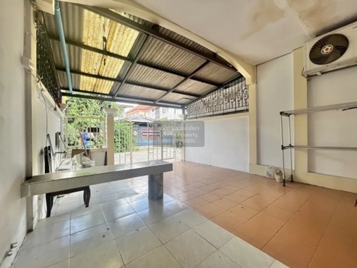 ขายทาวน์เฮ้าส์ ลาดปลาเค้า 72 แยก 8 ใกล้รถไฟฟ้าสายสีชมพู สถานีรามอ