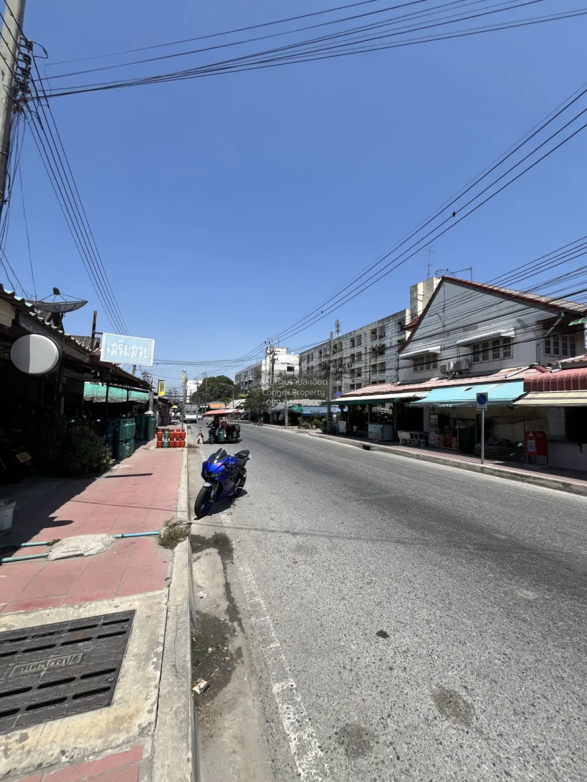 For Sale  Soi Denchai Condo , corner unit , wide frontage , Bang 