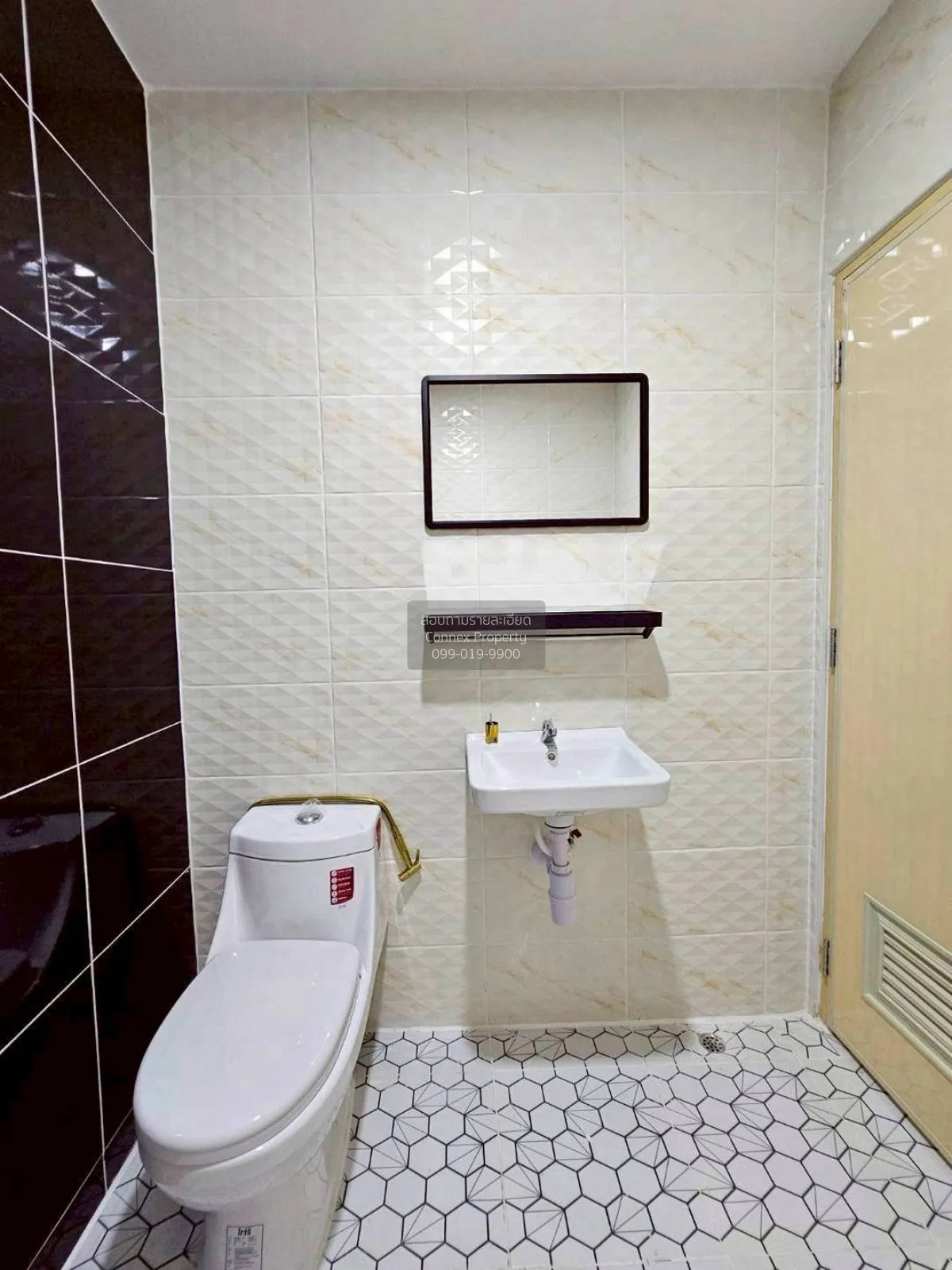 ขายทาวน์เฮ้าส์/ทาวน์โฮม  สวีทโฮม ปาร์ค บางบัวทอง รีโนเวทใหม่ บางบ