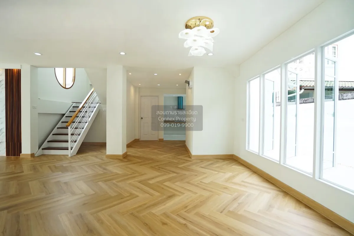 ขายบ้าน  บ้านวรการวิลเลจ รีโนเวทใหม่ จอมทอง เขต จอมทอง กรุงเทพ CX