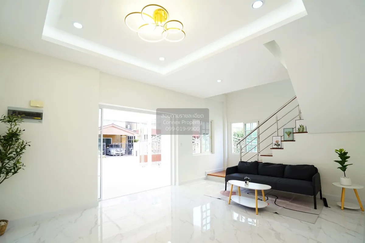 ขายทาวน์เฮ้าส์/ทาวน์โฮม  บ้านลภาวัน 17 รีโนเวทใหม่ MRT-ไทรม้า บาง