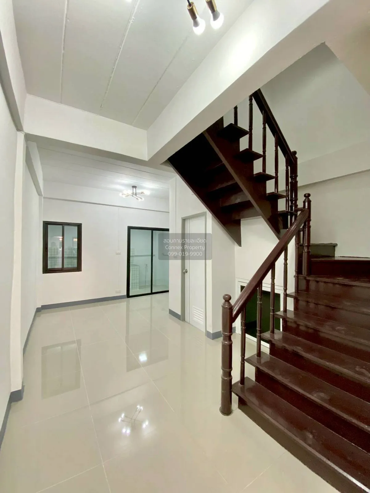 ขายทาวน์เฮ้าส์/ทาวน์โฮม  บ้านนริศา บ้านกล้วย-ไทรน้อย รีโนเวทใหม่ 