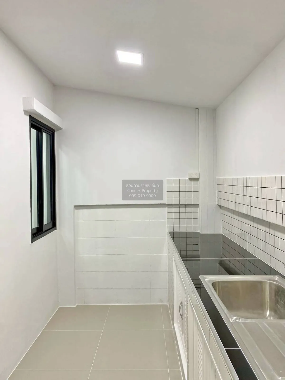 ขายทาวน์เฮ้าส์/ทาวน์โฮม  บ้านนริศา บ้านกล้วย-ไทรน้อย รีโนเวทใหม่ 