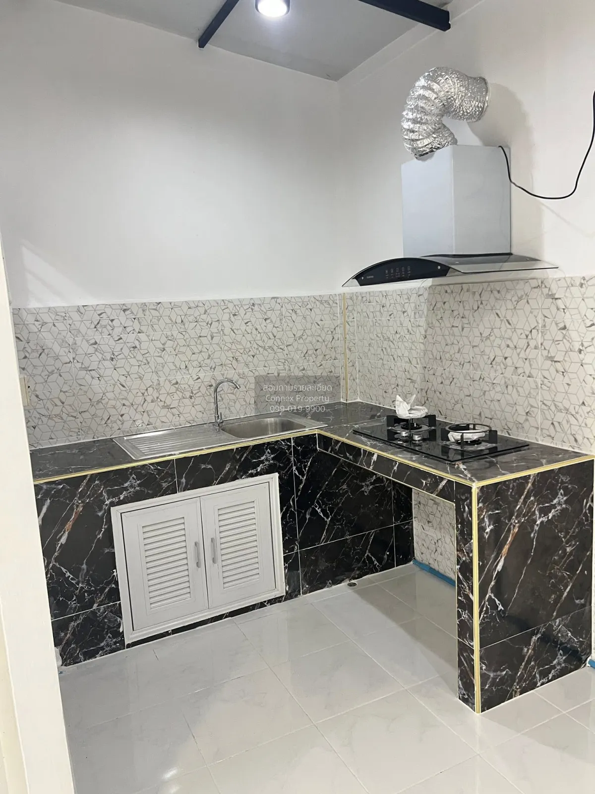 For Sale Townhouse/Townhome  , Baan Rattanawalai , Si Kan , Don M