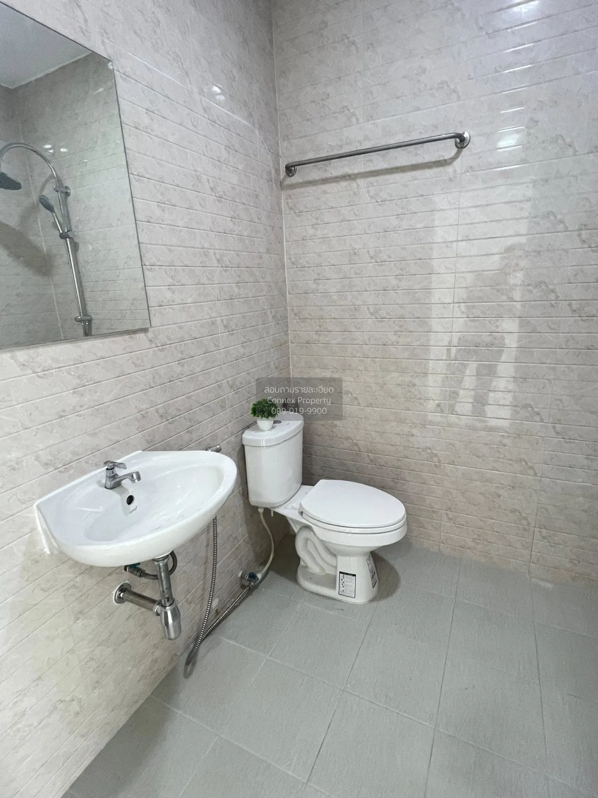 For Sale Townhouse/Townhome  , Baan Rattanawalai , Si Kan , Don M