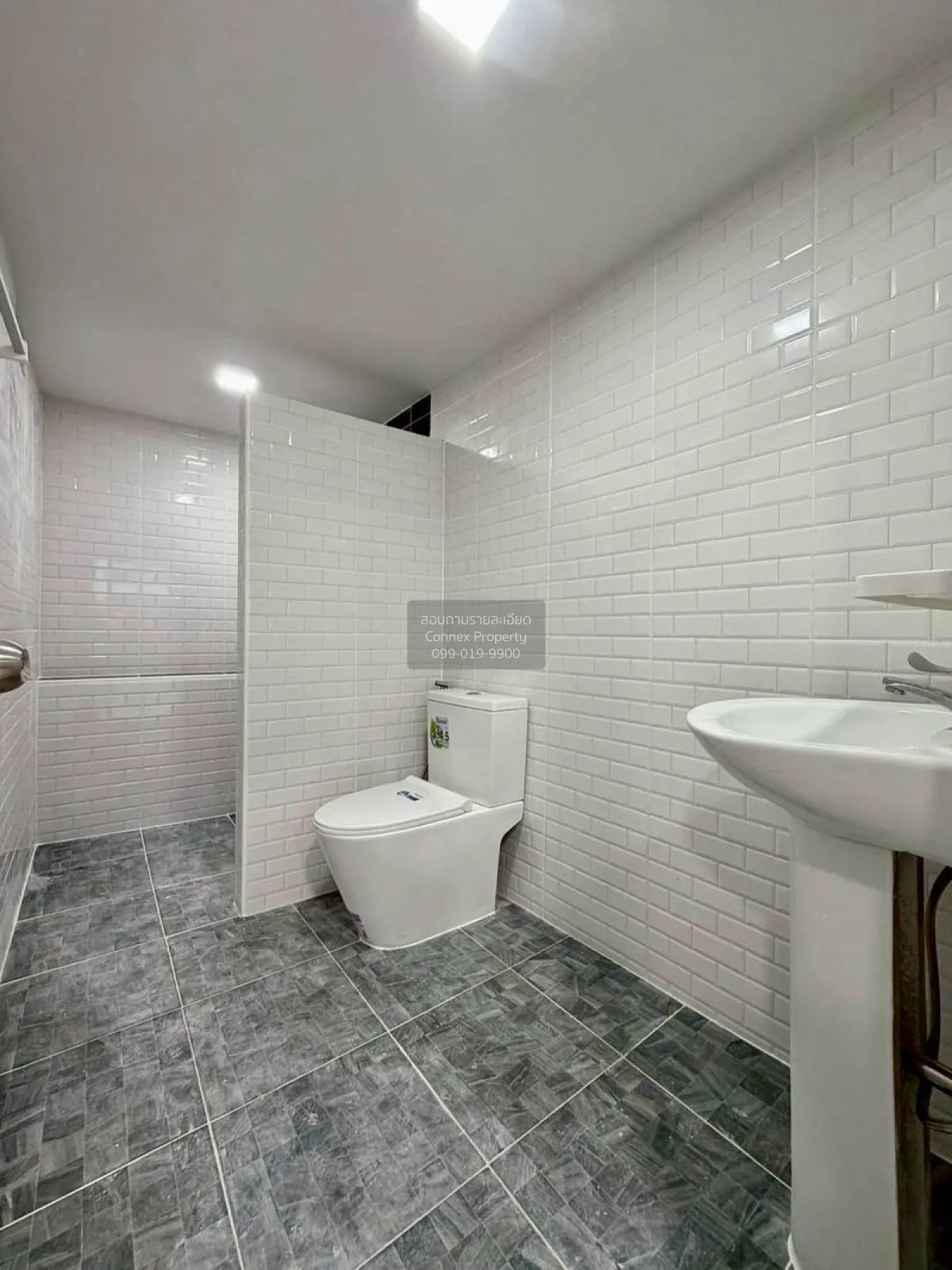 ขายทาวน์เฮ้าส์/ทาวน์โฮม  ทรายทองนิเวศน์ รีโนเวทใหม่ ท่าทราย เมือง