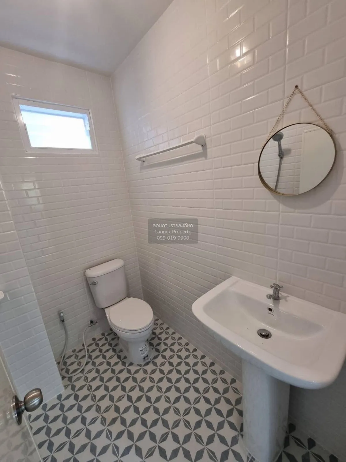 ขายบ้านแฝด ซอยจรัญ 35 หน้ากว้าง รีโนเวทใหม่ คลองชักพระ เขต ตลิ่งช