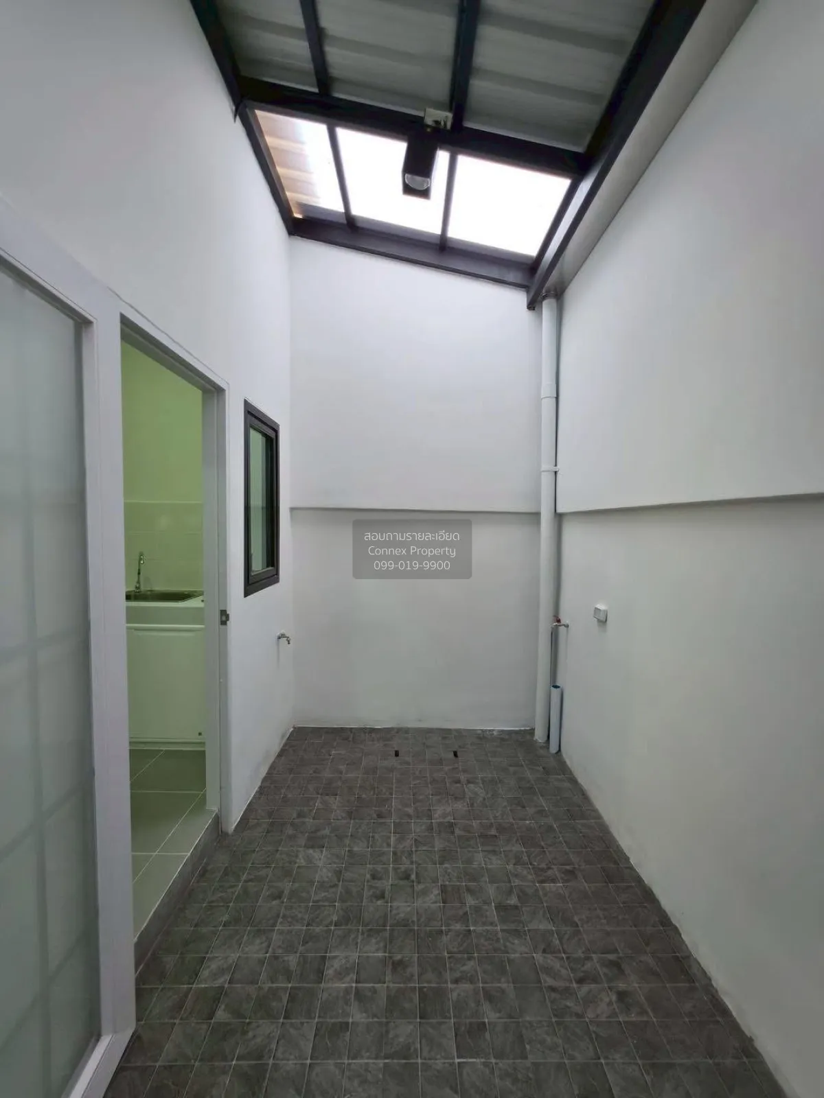For Sale Townhouse/Townhome  , Baan Tawanna Chatuchot 12 , newly 
