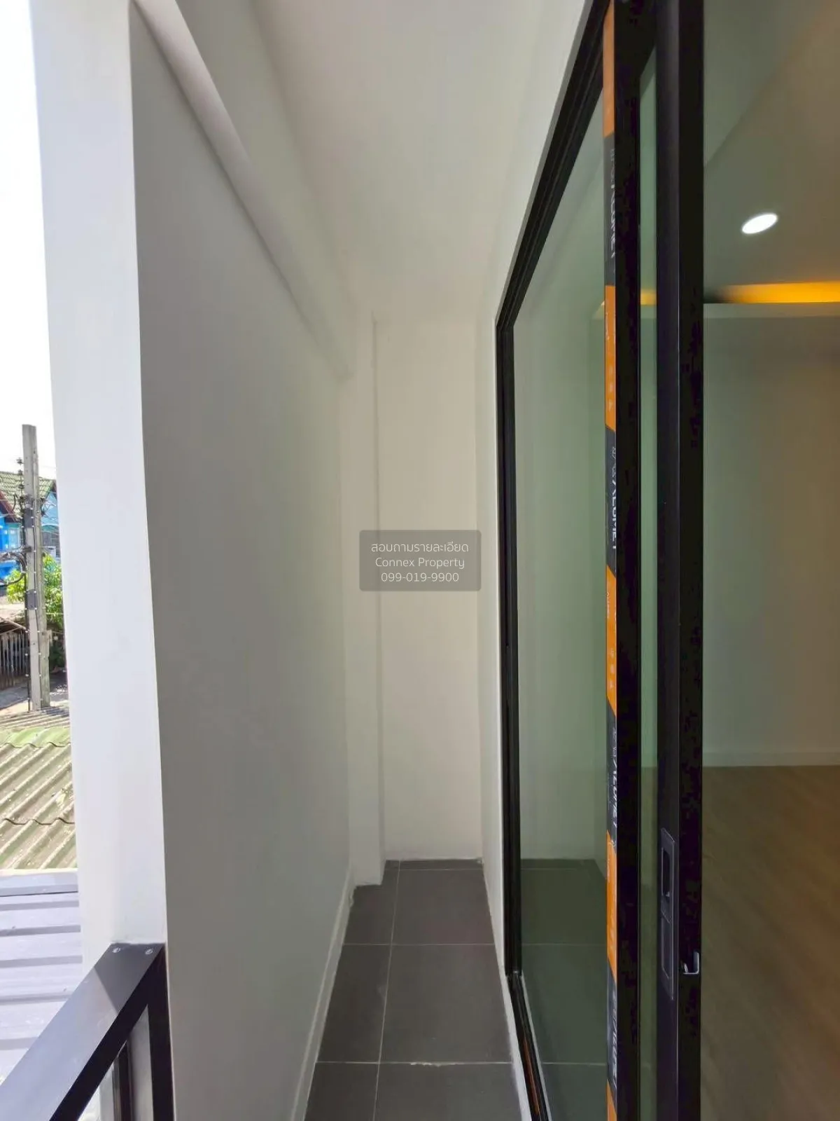 For Sale Townhouse/Townhome  , Baan Tawanna Chatuchot 12 , newly 