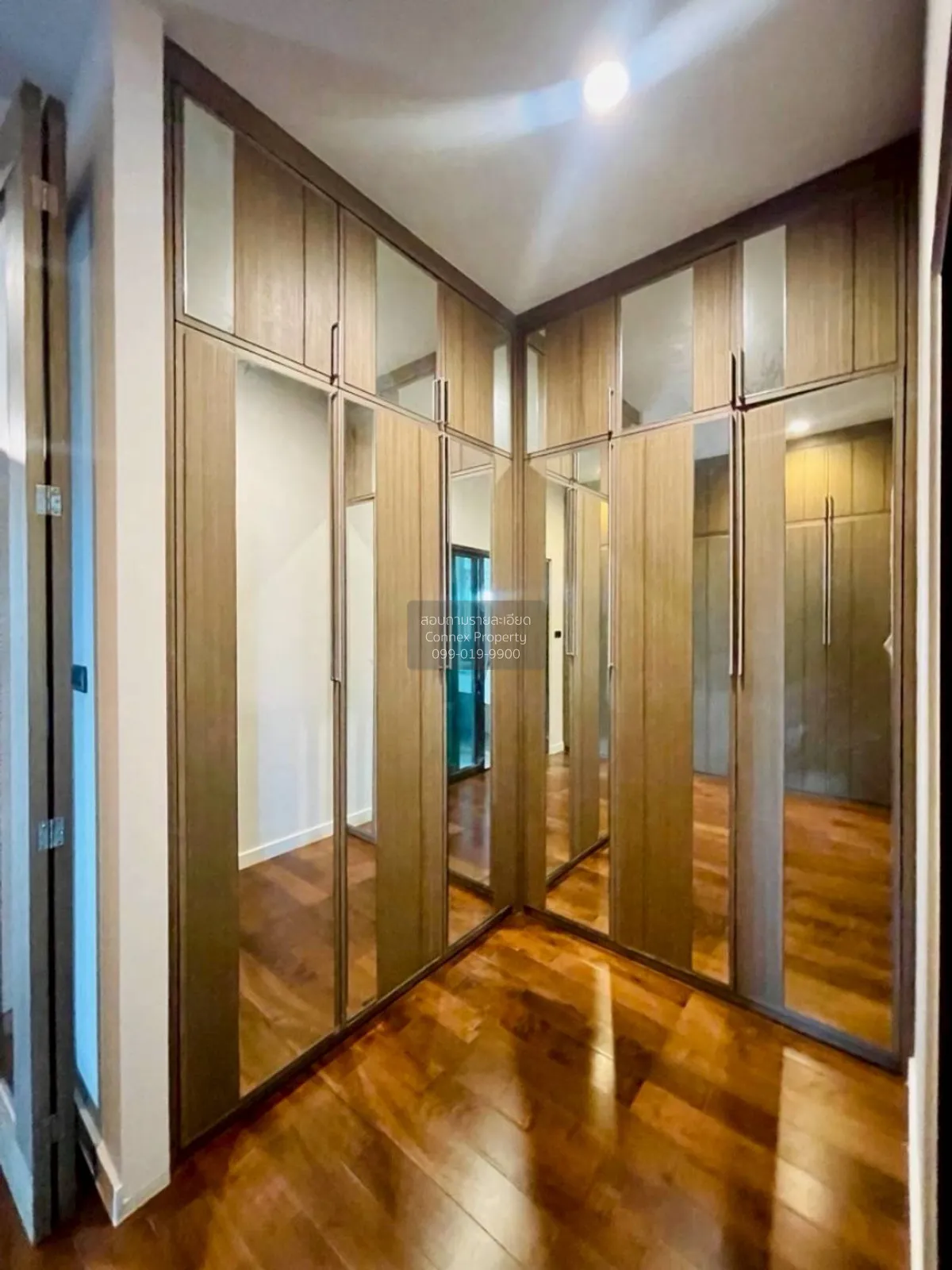 ขายบ้าน  ไพรเวท เนอวานา เรสซิเดนซ์ MRT-ลาดพร้าว 83 (สายสีเหลือง) 