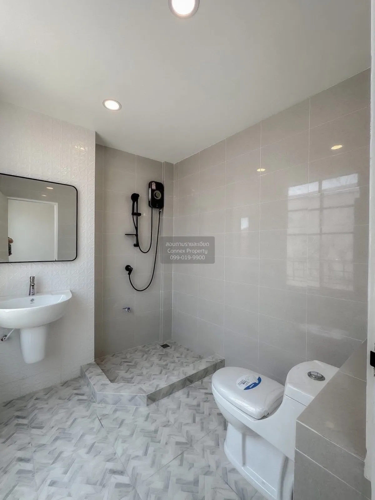 ขายบ้าน  ทาวน์เฮ้าส์/ทาวน์โฮม บ้านกลางเมือง  พระราม 9 - ลาดพร้าว 