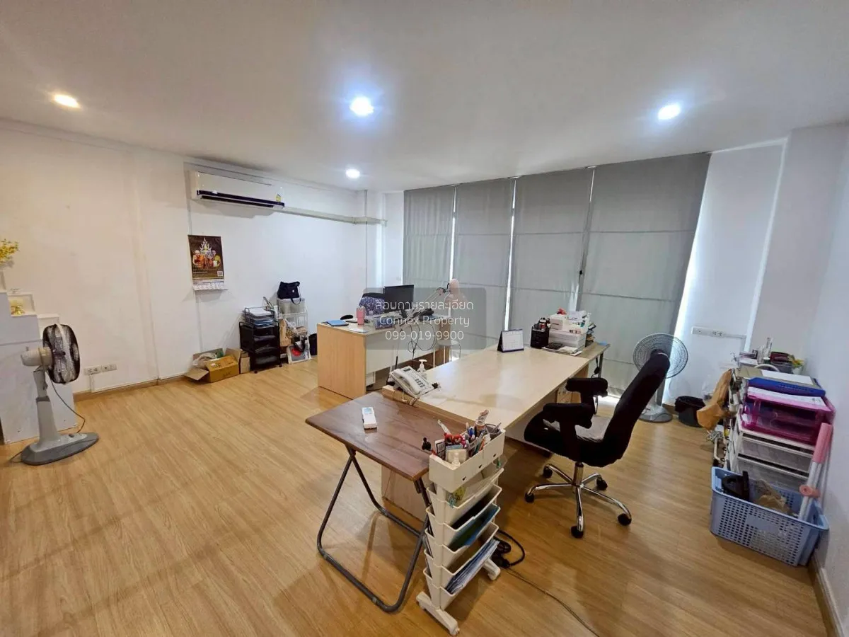 ขายโฮมออฟฟิศ 4 ชั้น หมู่บ้านอารียา แมนดารินา สุทธิสาร  สามเสนนอก 