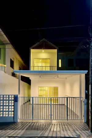 ขายทาวน์เฮ้าส์/ทาวน์โฮม  บ้านรินทิชา เทพารักษ์ รีโนเวทใหม่ แพรกษาใหม่ เมืองสมุทรปราการ สมุทรปราการ CX-149489