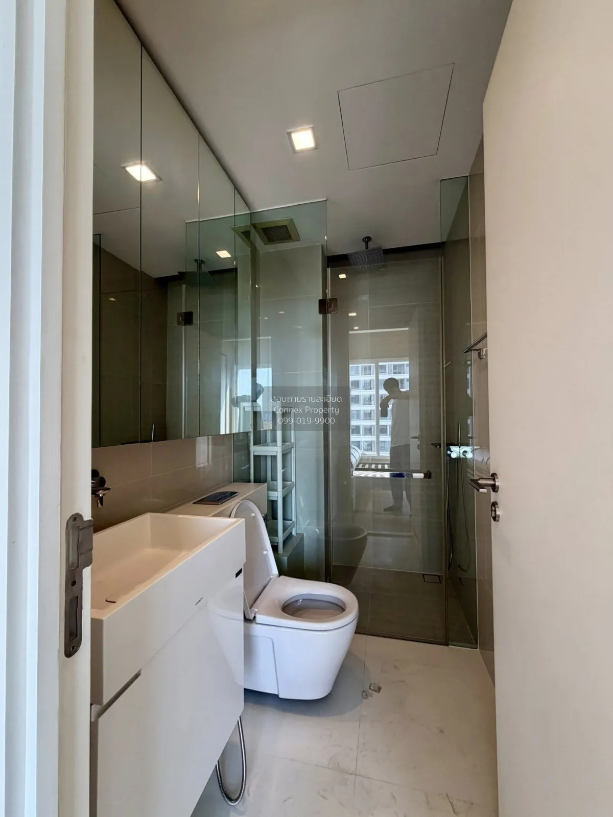 เช่าคอนโด  เดอะ เซนต์ เรซิเดนซ์ MRT-พหลโยธิน จอมพล  เขต จตุจักร ก